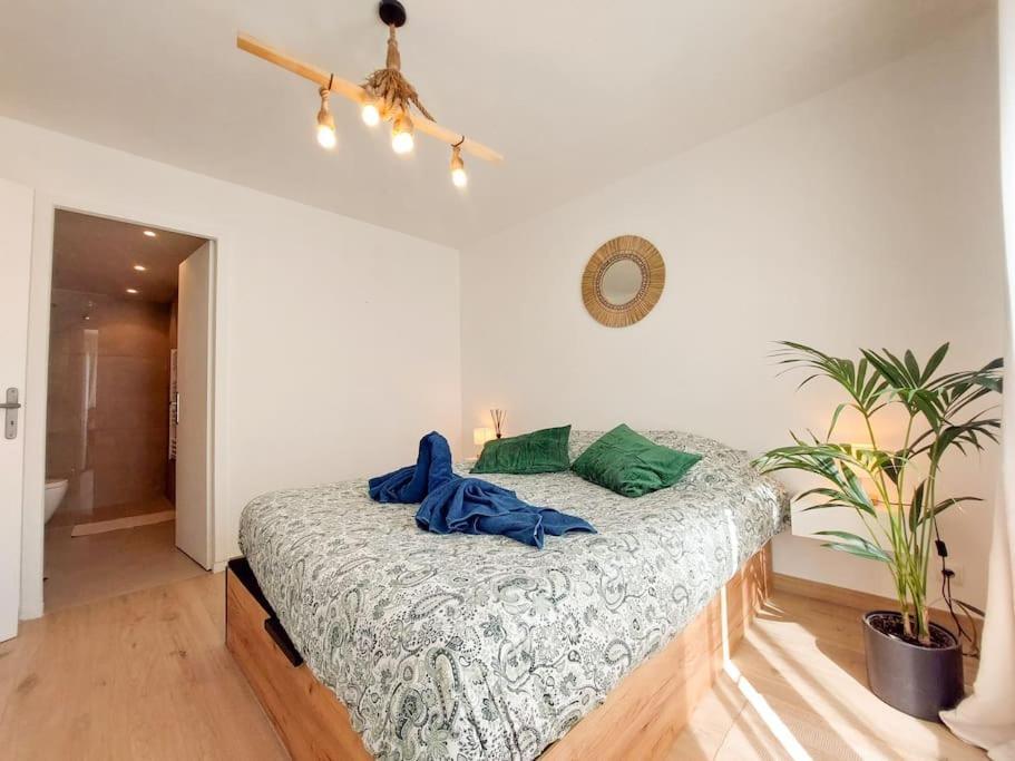 T2 Cosy Toulon, Proche Plage Екстериор снимка