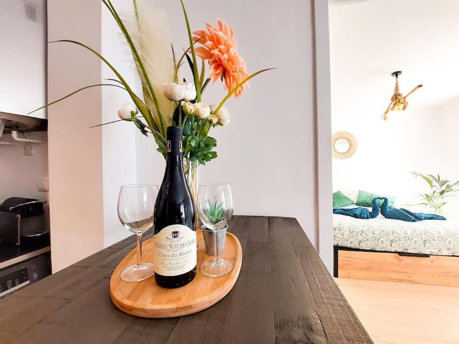 T2 Cosy Toulon, Proche Plage Екстериор снимка