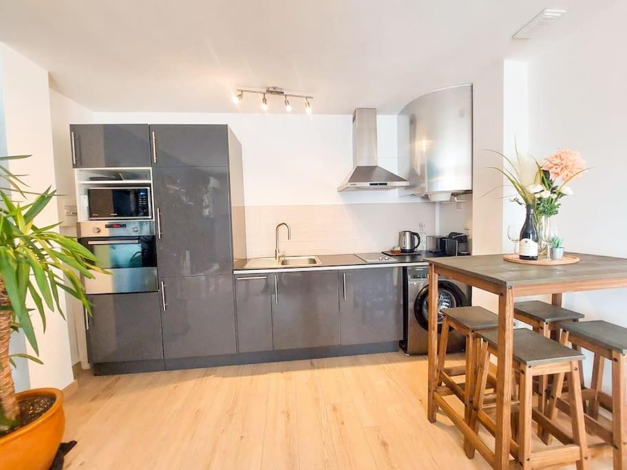T2 Cosy Toulon, Proche Plage Екстериор снимка