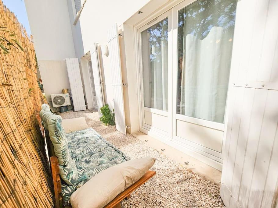 T2 Cosy Toulon, Proche Plage Екстериор снимка